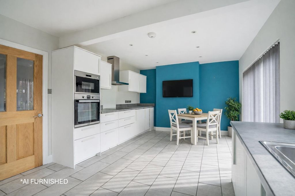 Property photo 2 of 16 Kitchen