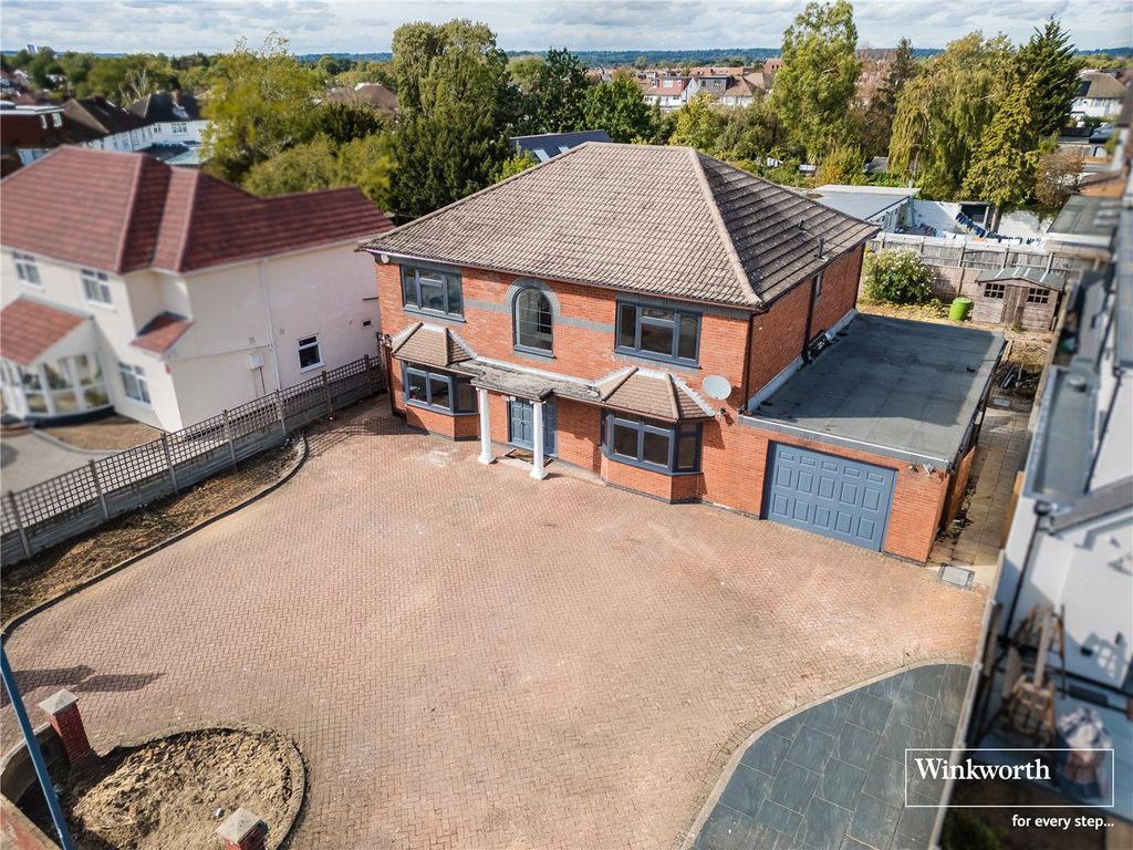 Property photo 1 of 15 Front