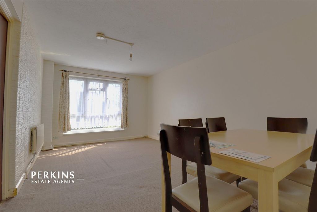 Property photo 2 of 8 Rec.Jpg