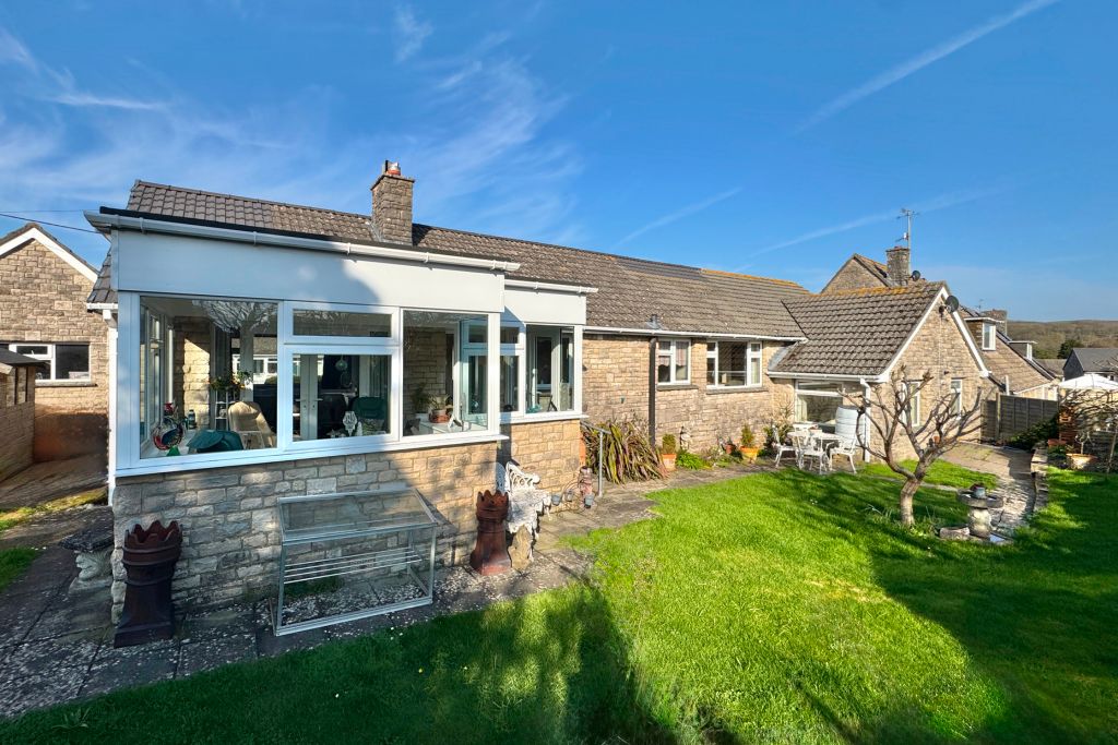 Property photo 2 of 16