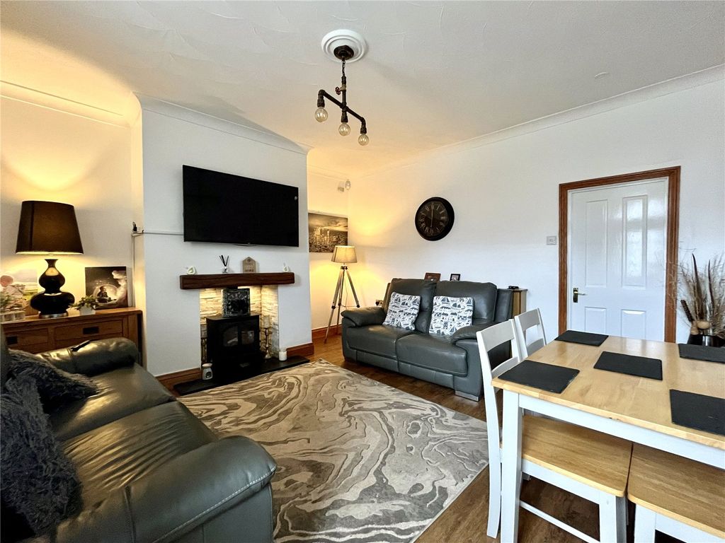 Property photo 3 of 17 Picture No. 22
