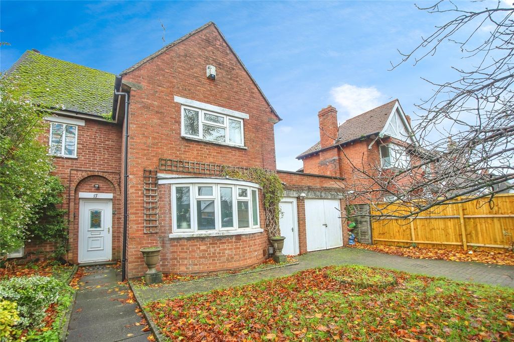 Property photo 2 of 18 Picture No. 15