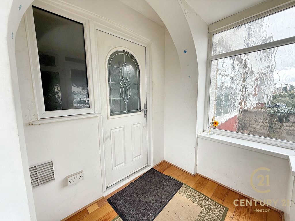 Property photo 2 of 26