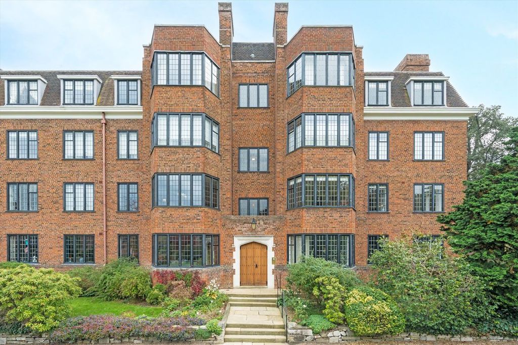 Property photo 2 of 9