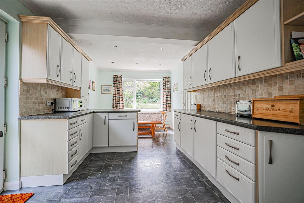 Property photo 2 of 35 980A5360.Jpg