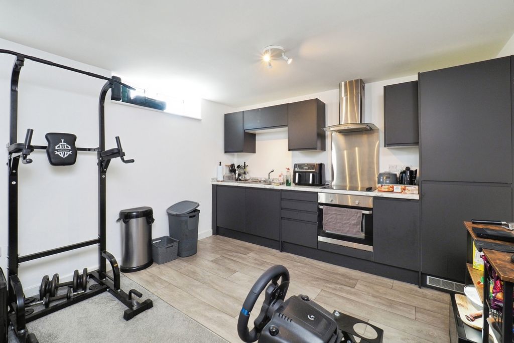 Property photo 3 of 13 Photo