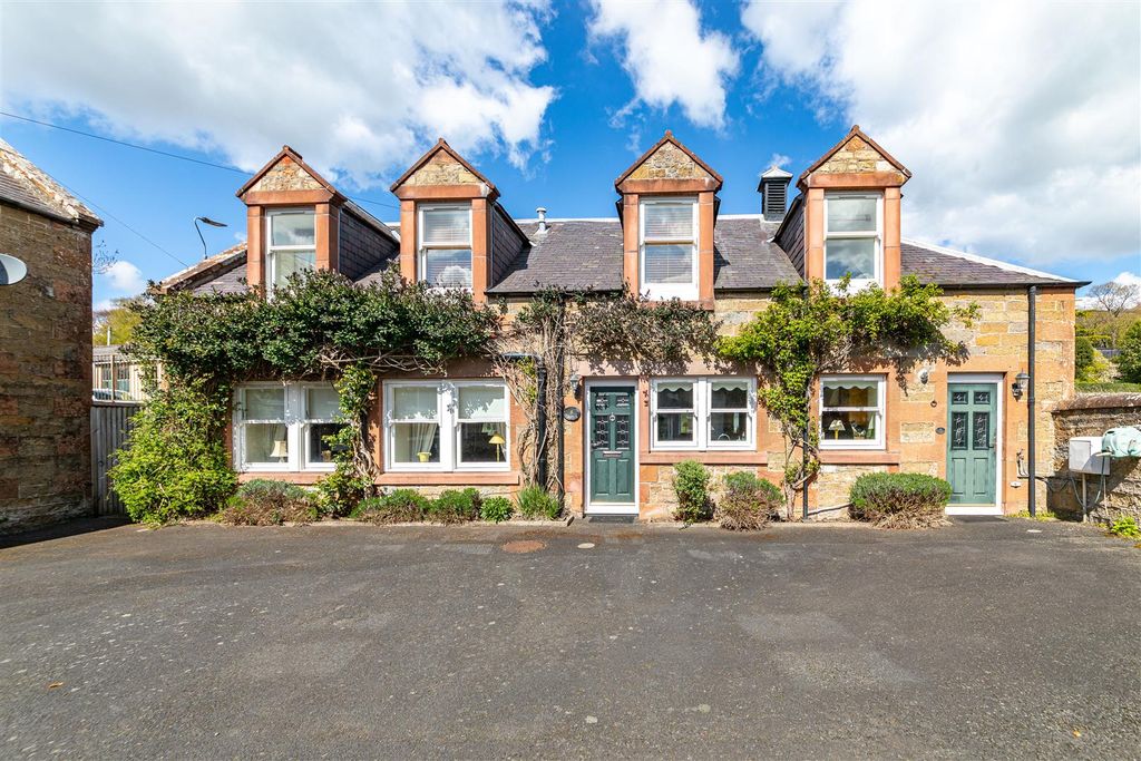 Property photo 1 of 17 5 Hoebridge Stables Cottages Gattonside 07.Jpg