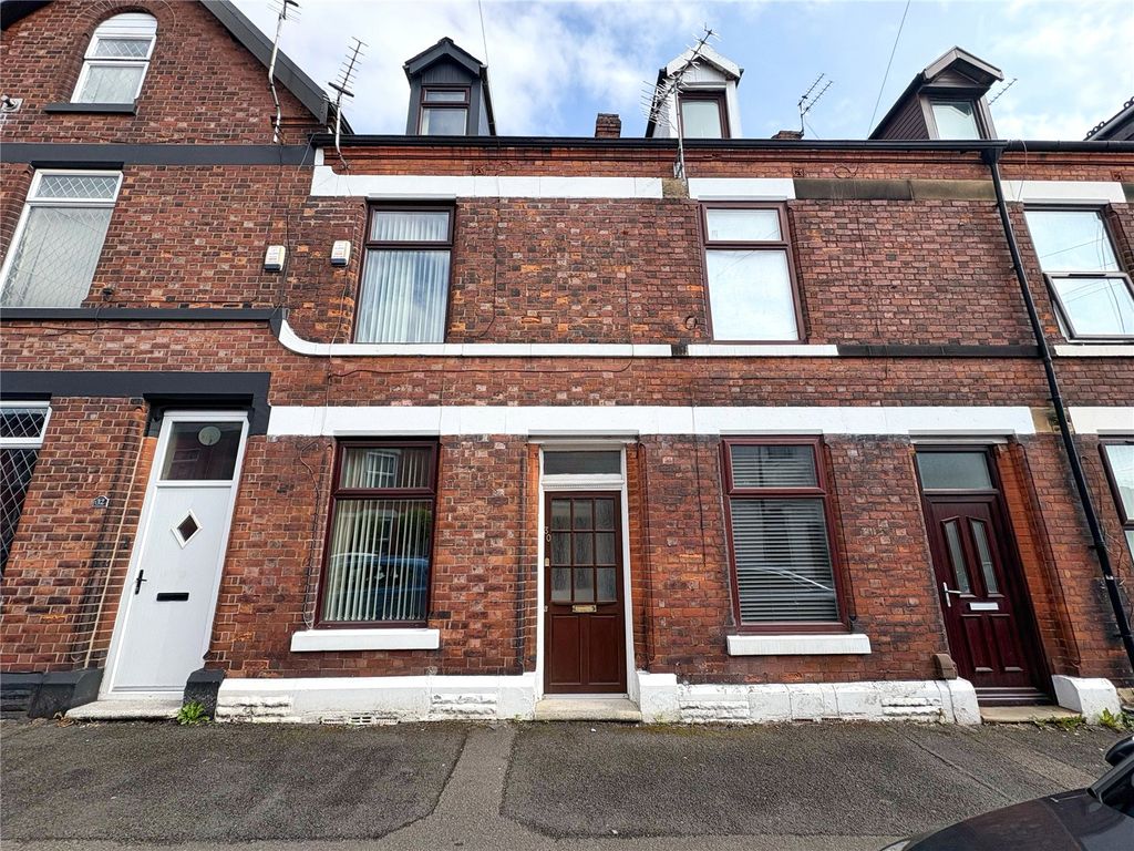 Property photo 1 of 11 External