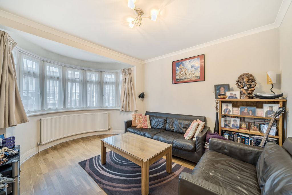 Property photo 3 of 20 1366003-5-68E92B2...