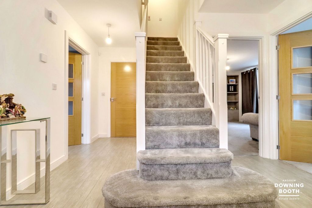 Property photo 2 of 38