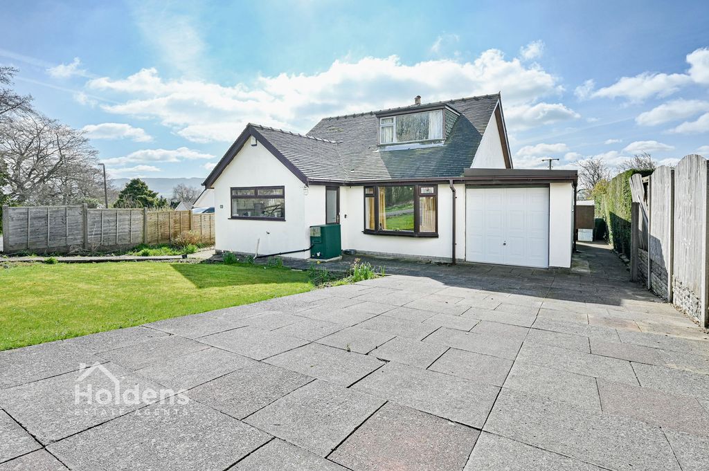 Property photo 1 of 28