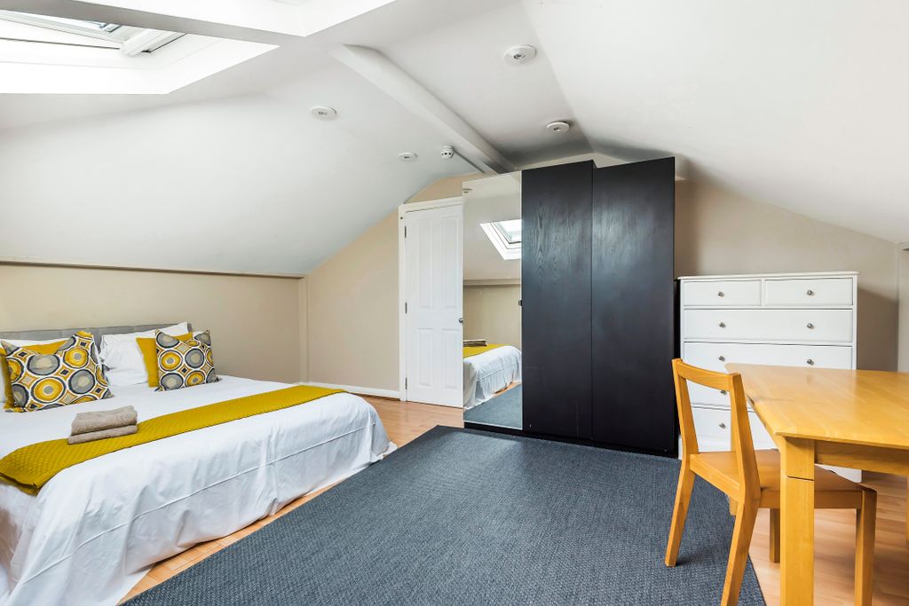 Property photo 3 of 4 Gallery