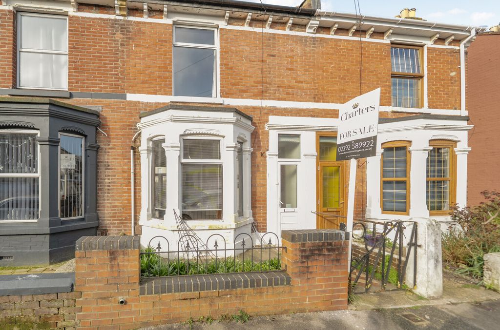 Property photo 1 of 13 1422119-32-69A7Fd...
