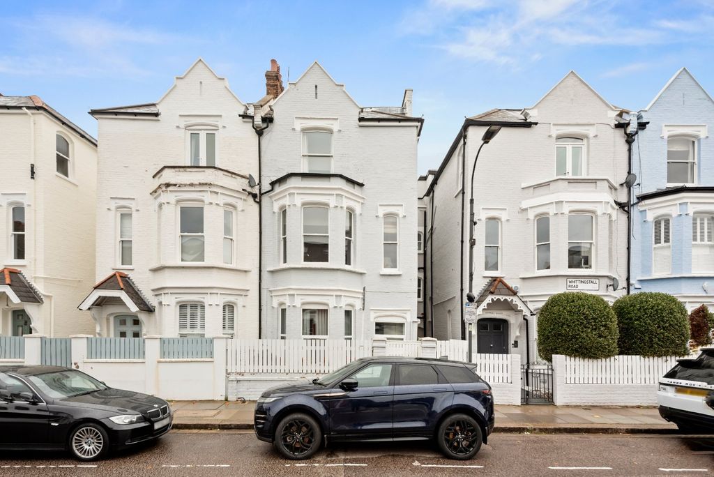 Property photo 1 of 9