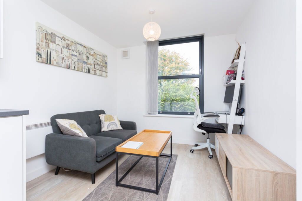 Property photo 2 of 12