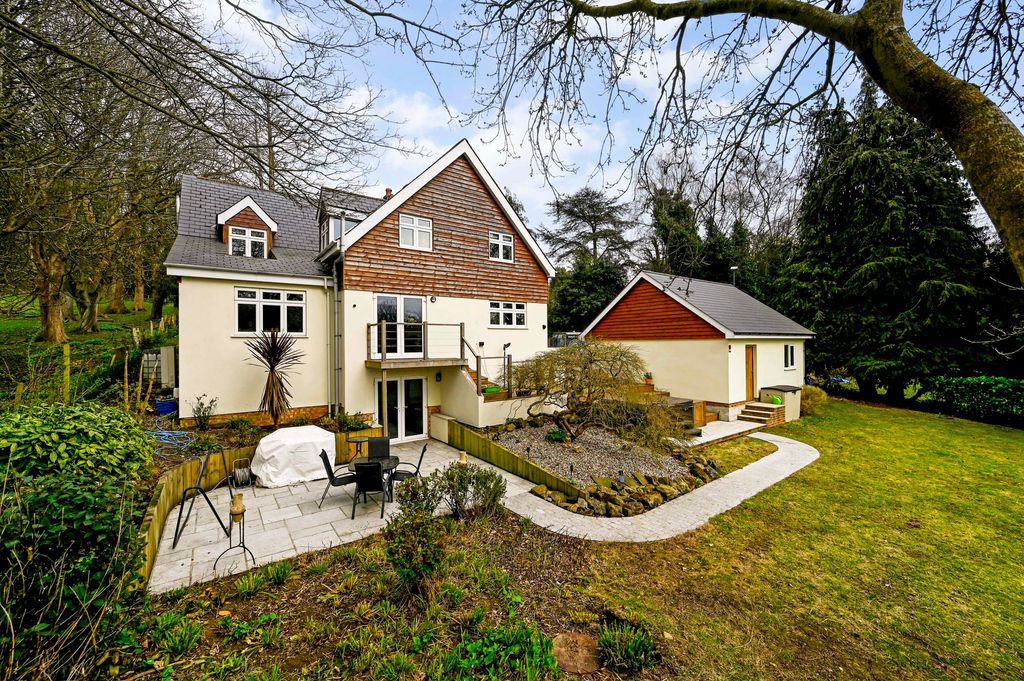 Property photo 1 of 59