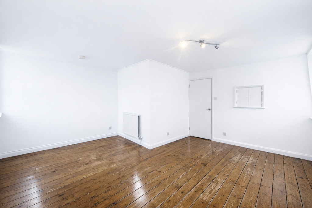 Property photo 1 of 8 1