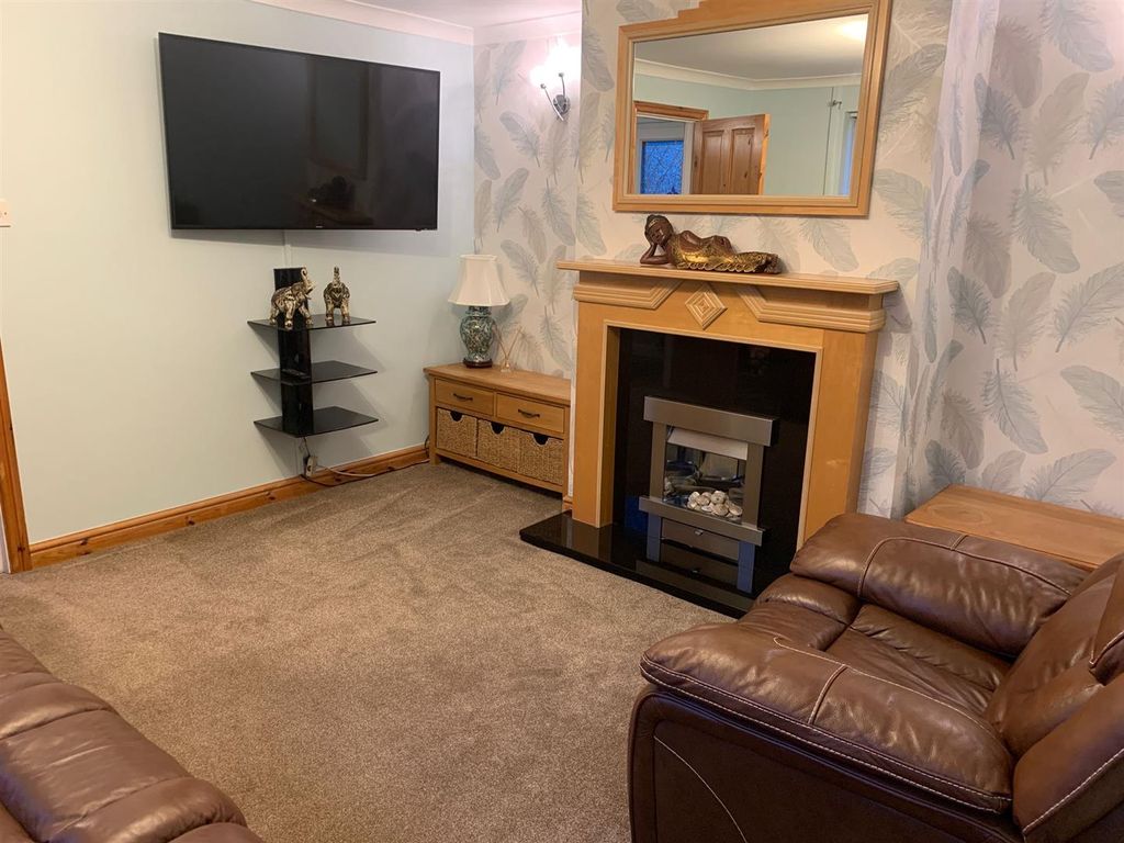 Property photo 2 of 9 5Deb833E-Ef5C-409A-A9Ff-E5858B8648DC.Jpg