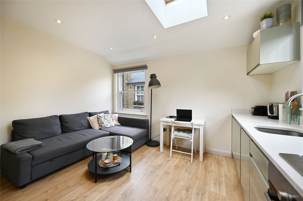Property photo 1 of 8 Picture No. 05