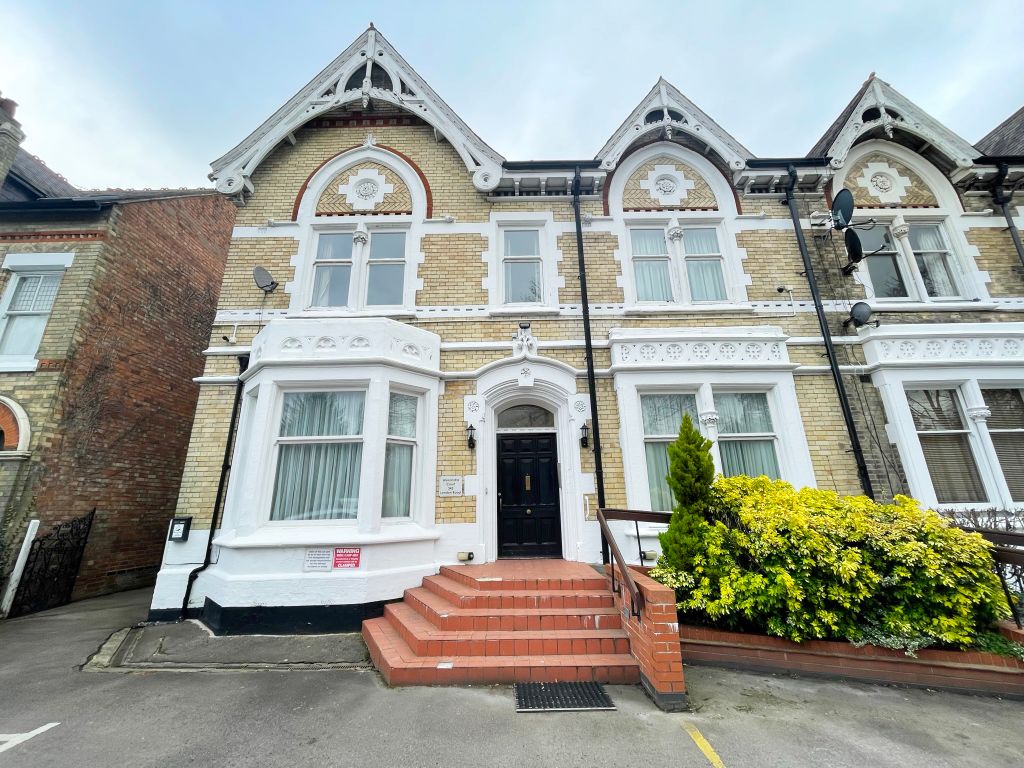 Property photo 1 of 6