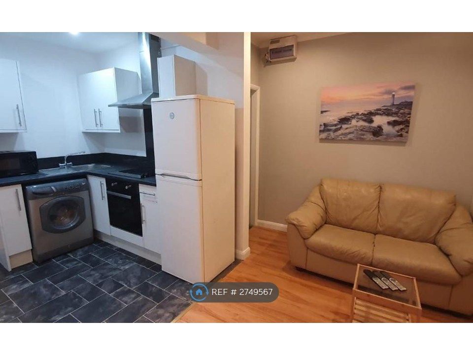 Property photo 3 of 5