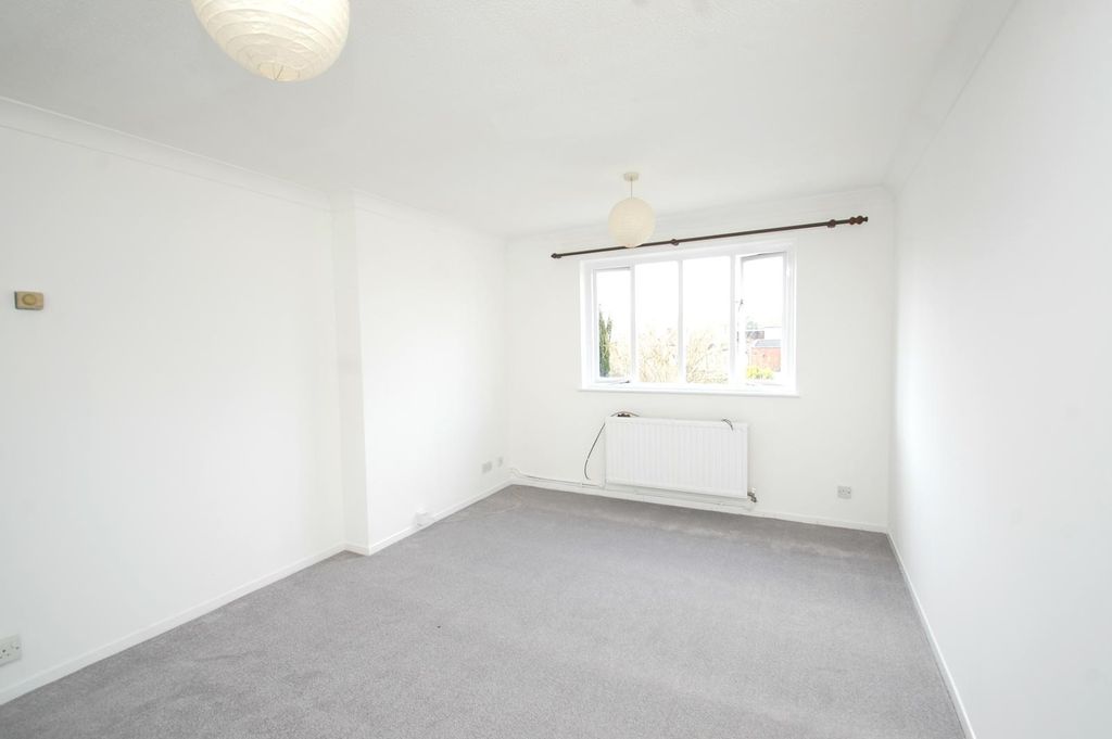 Property photo 2 of 5 Lounge