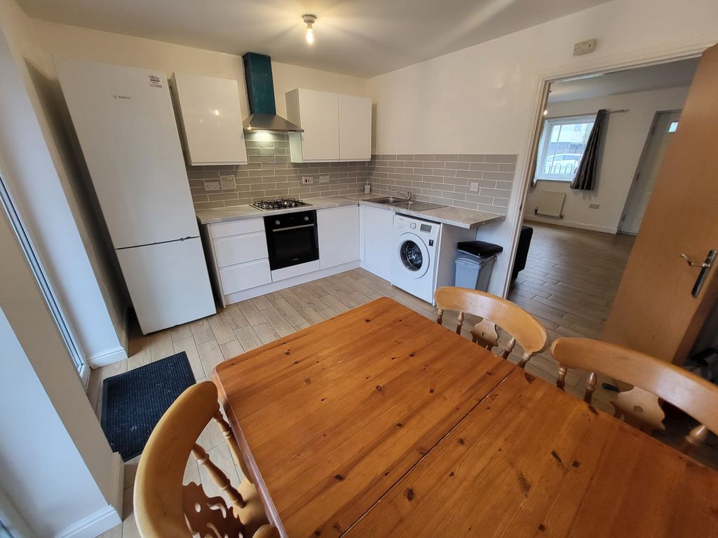 Property photo 3 of 23 Gallery