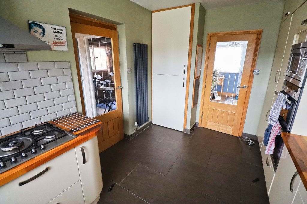 Property photo 3 of 22 Photo 11