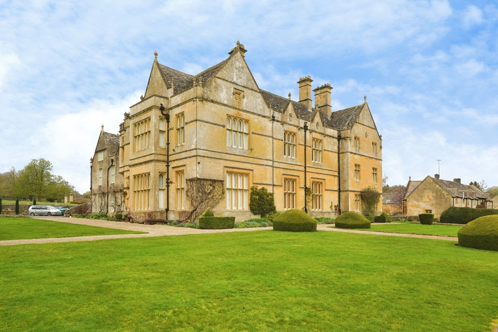 Property photo 1 of 16 Pbox-Img.Jpg