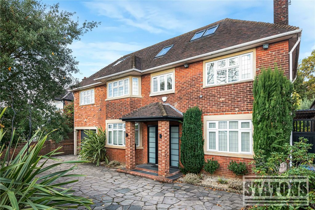 Property photo 1 of 34 Picture No. 10