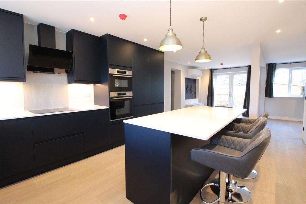 Property photo 2 of 17 Img_8778.Jpg