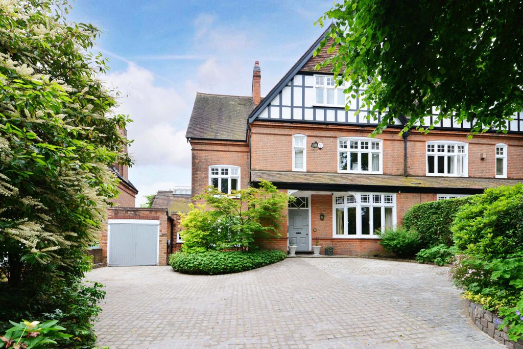 Property photo 1 of 54