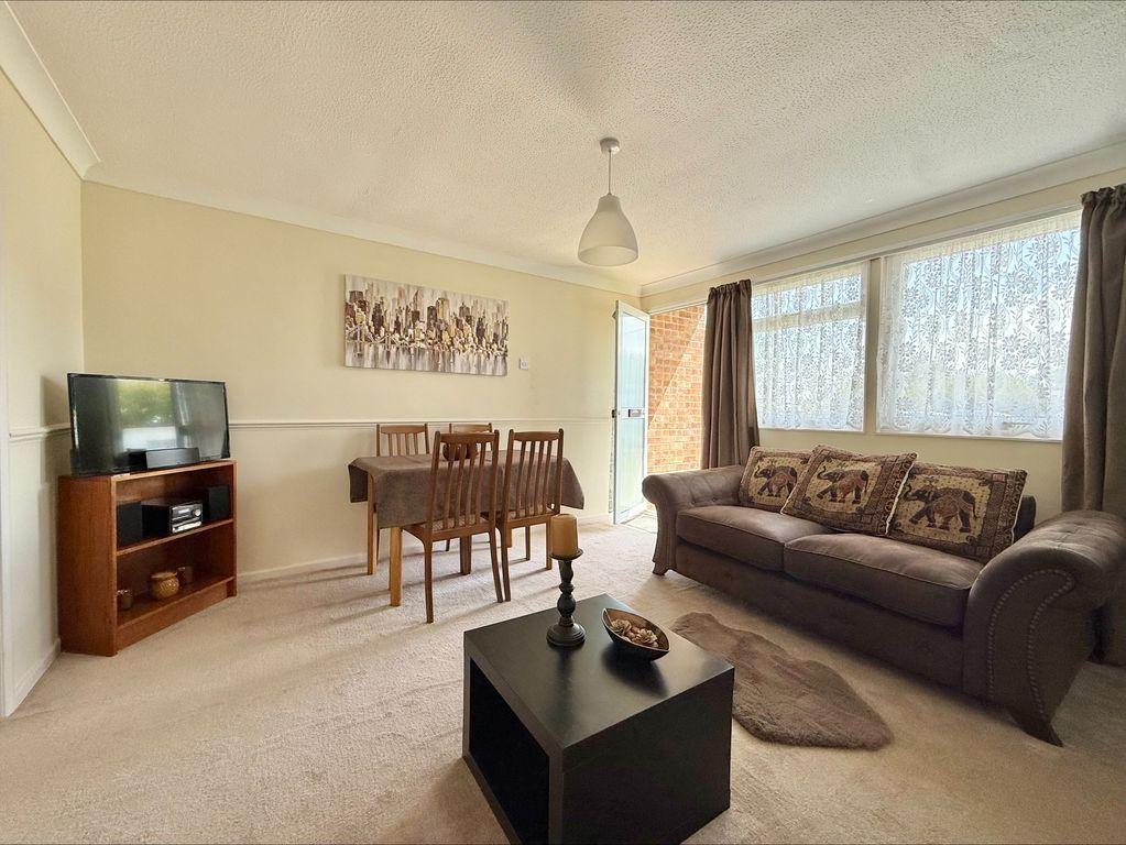 Property photo 2 of 7