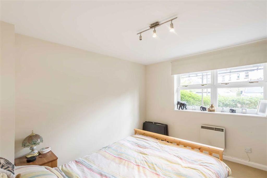 Property photo 2 of 3