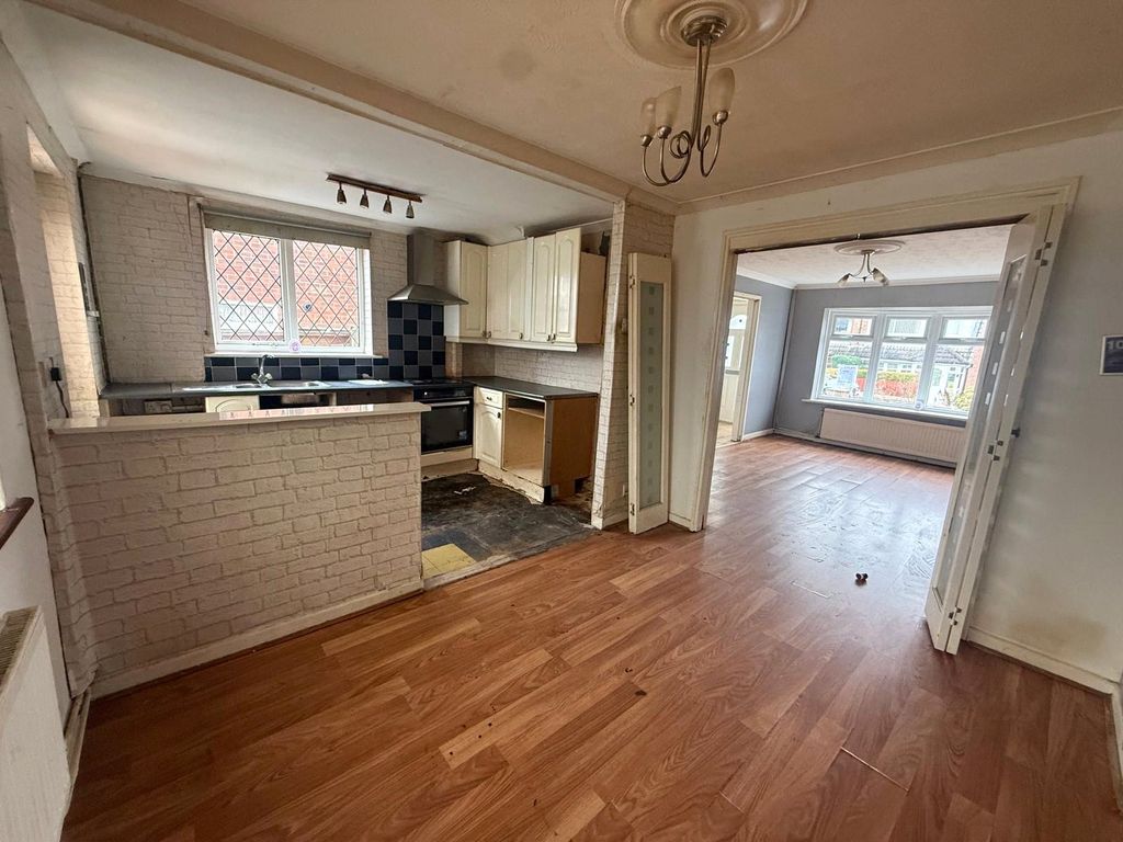 Property photo 3 of 11 Picture No. 16