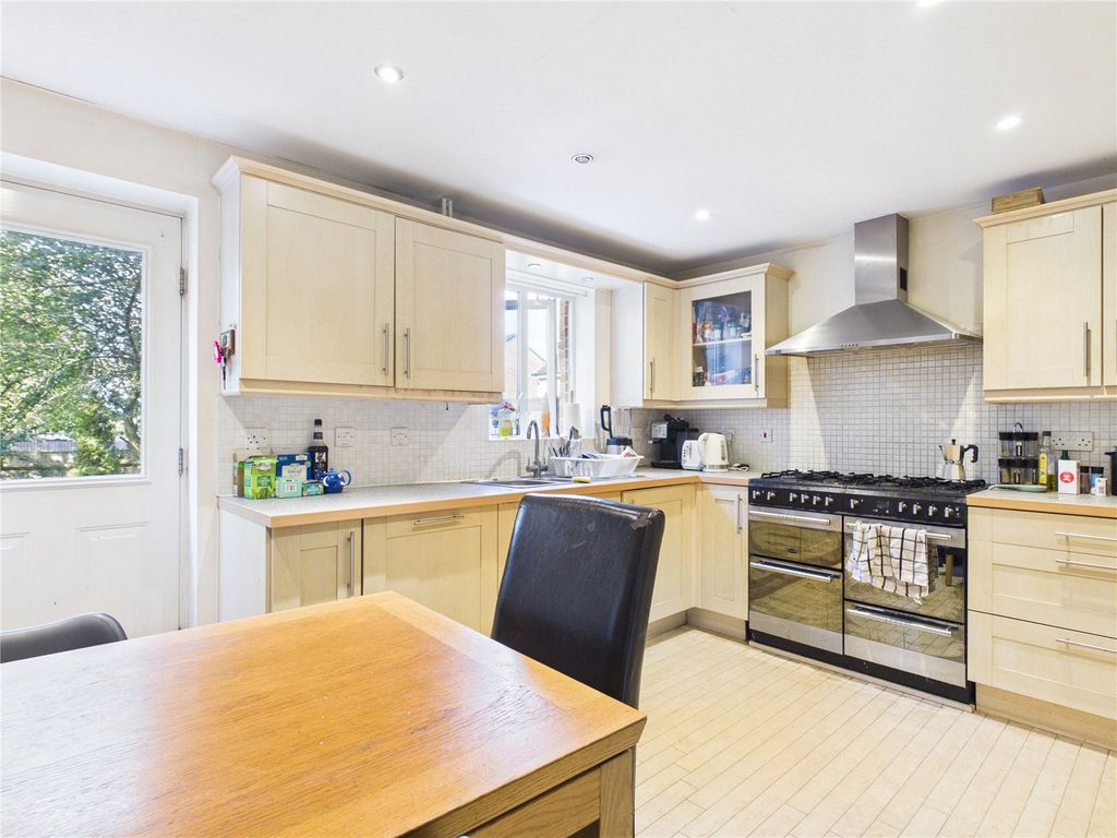Property photo 2 of 19 Picture No. 01