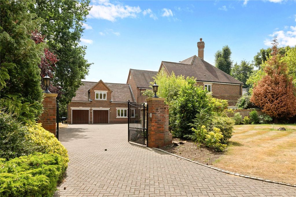 Property photo 1 of 28 Picture No. 04