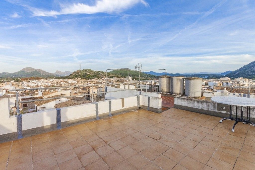 Property photo 2 of 14 Roof Terrace