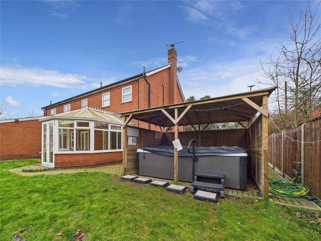 Property photo 2 of 32 Picture No. 41