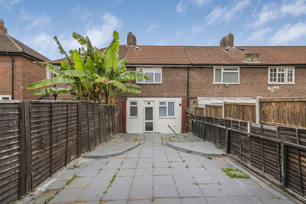 Property photo 2 of 10