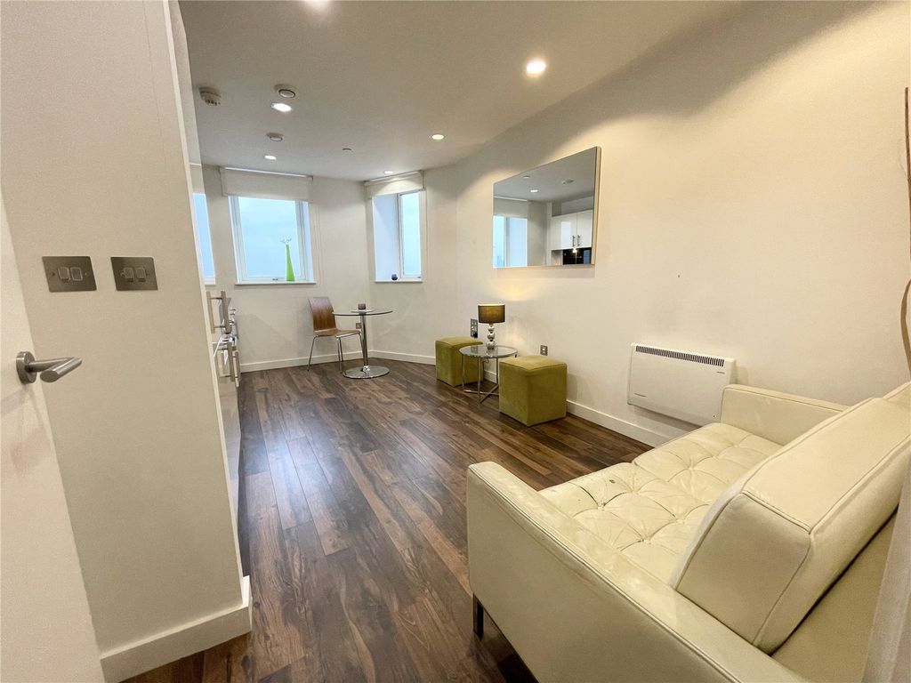 Property photo 2 of 10 Picture No. 04