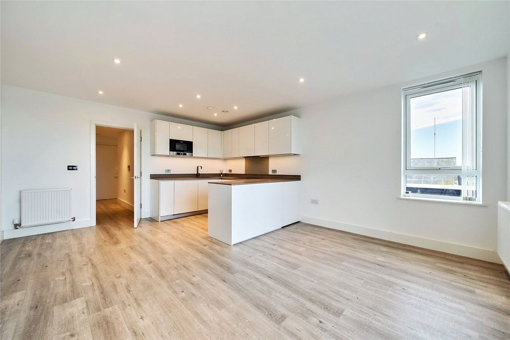 Property photo 2 of 18 Picture No. 03