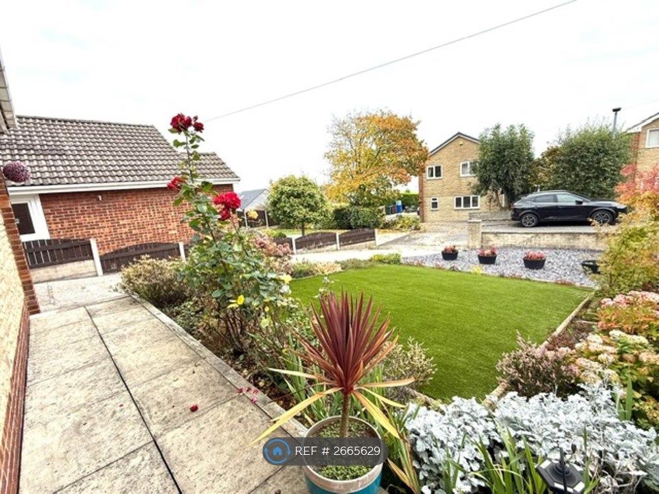 Property photo 2 of 13