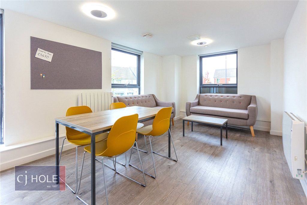 Property photo 3 of 34 Picture No. 95