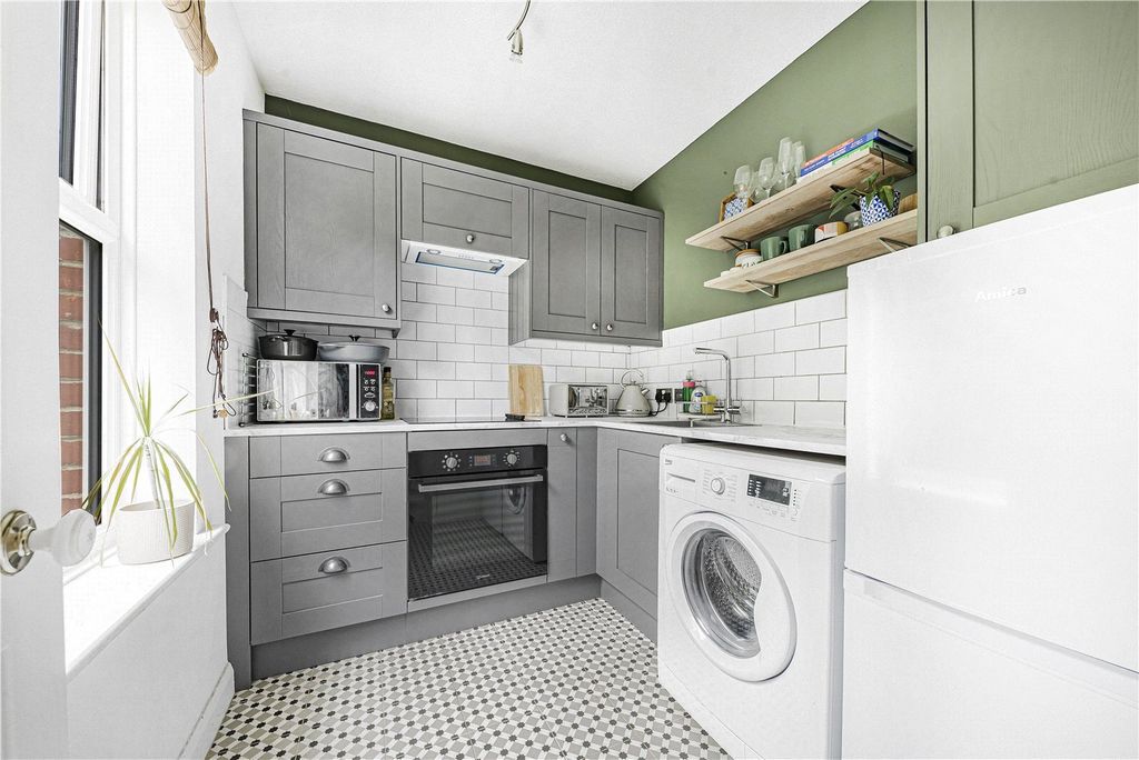 Property photo 1 of 12 Picture No. 09