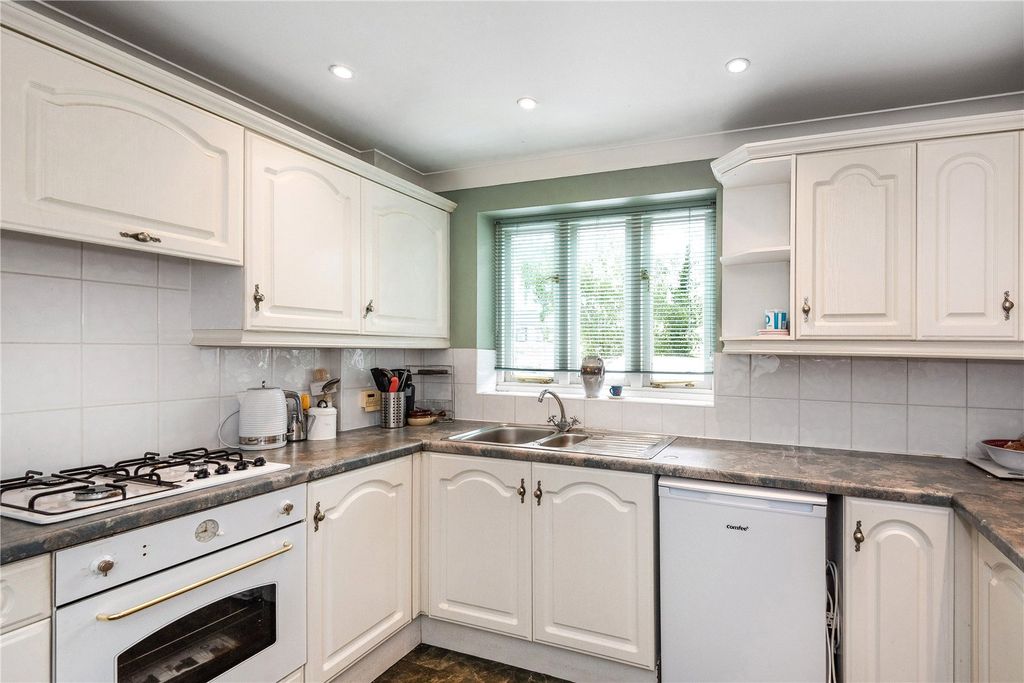 Property photo 2 of 17 Picture No. 05