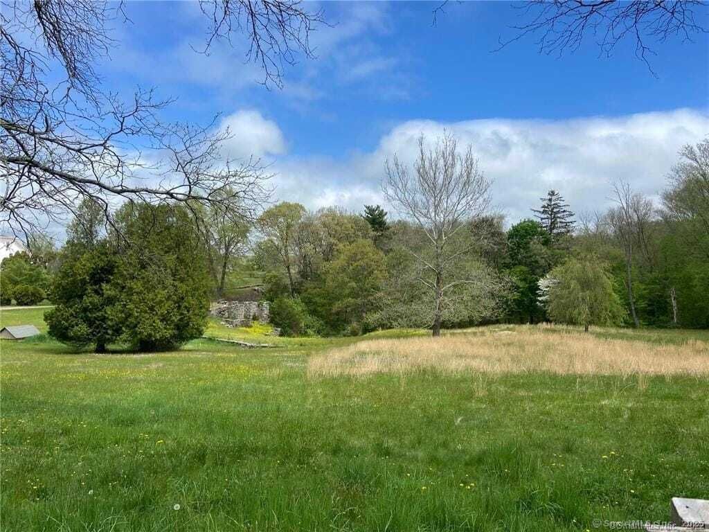 Property photo 1 of 2