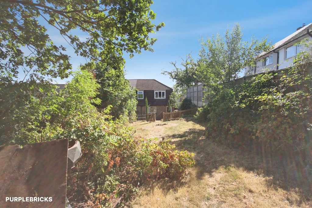 Property photo 2 of 24