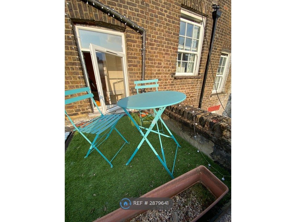 Property photo 1 of 15 Roof Terrace (Shared With One Other Flat)