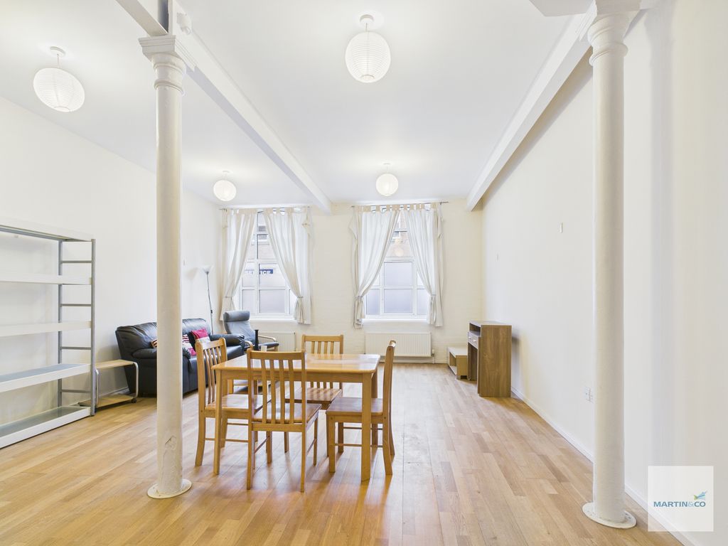 Property photo 2 of 11 Cam03394G0-Pr0391-Still007